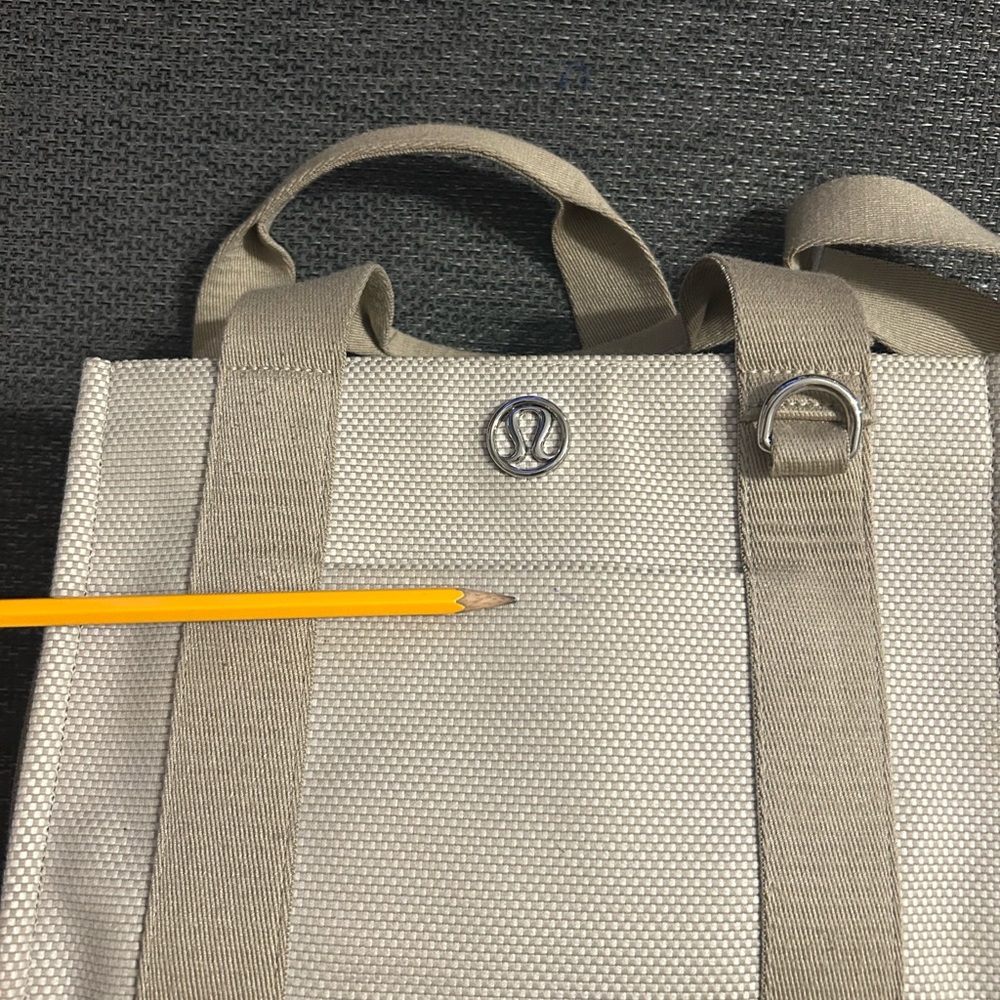Lululemon Cream Beige Two Tone Mini Canvas Tote Bag 4.5L - Picture 4 of 8